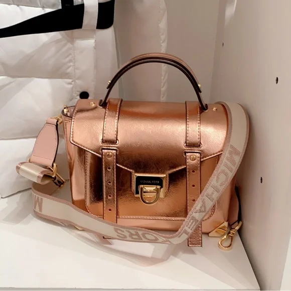 Michael Kors Manhattan Medium Satchel - Picture 2 of 7